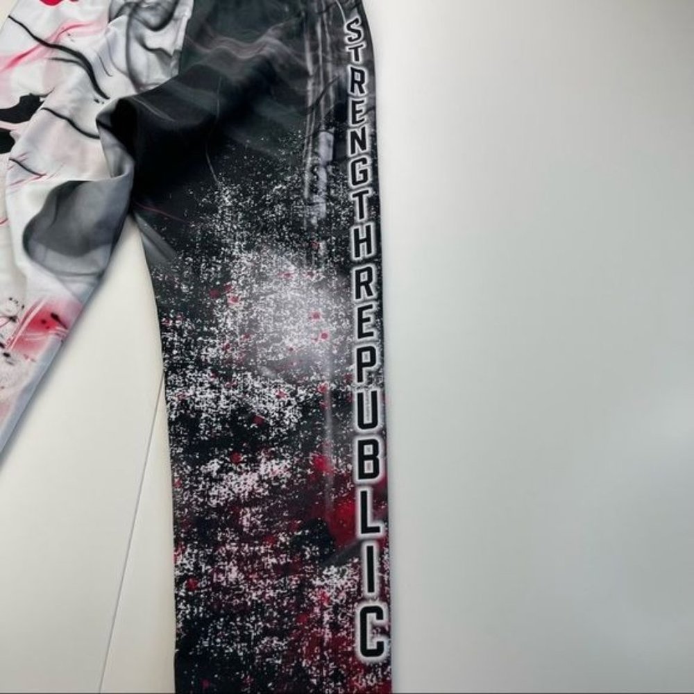 Strength Republic Gym Black/Red Spell Out Leggings size L - Picture 5 of 9